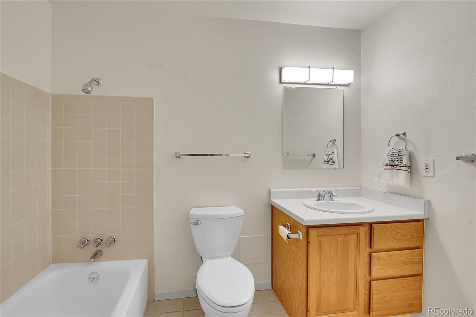 MLS Image #24 for 7165 s syracuse court,centennial, Colorado