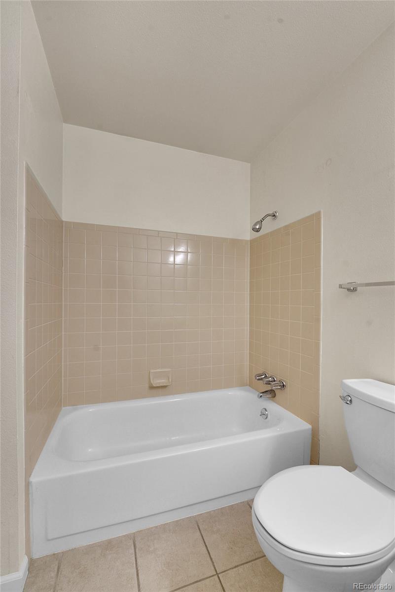MLS Image #25 for 7165 s syracuse court,centennial, Colorado
