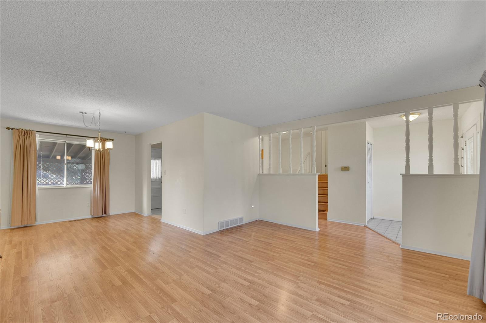 MLS Image #5 for 7165 s syracuse court,centennial, Colorado