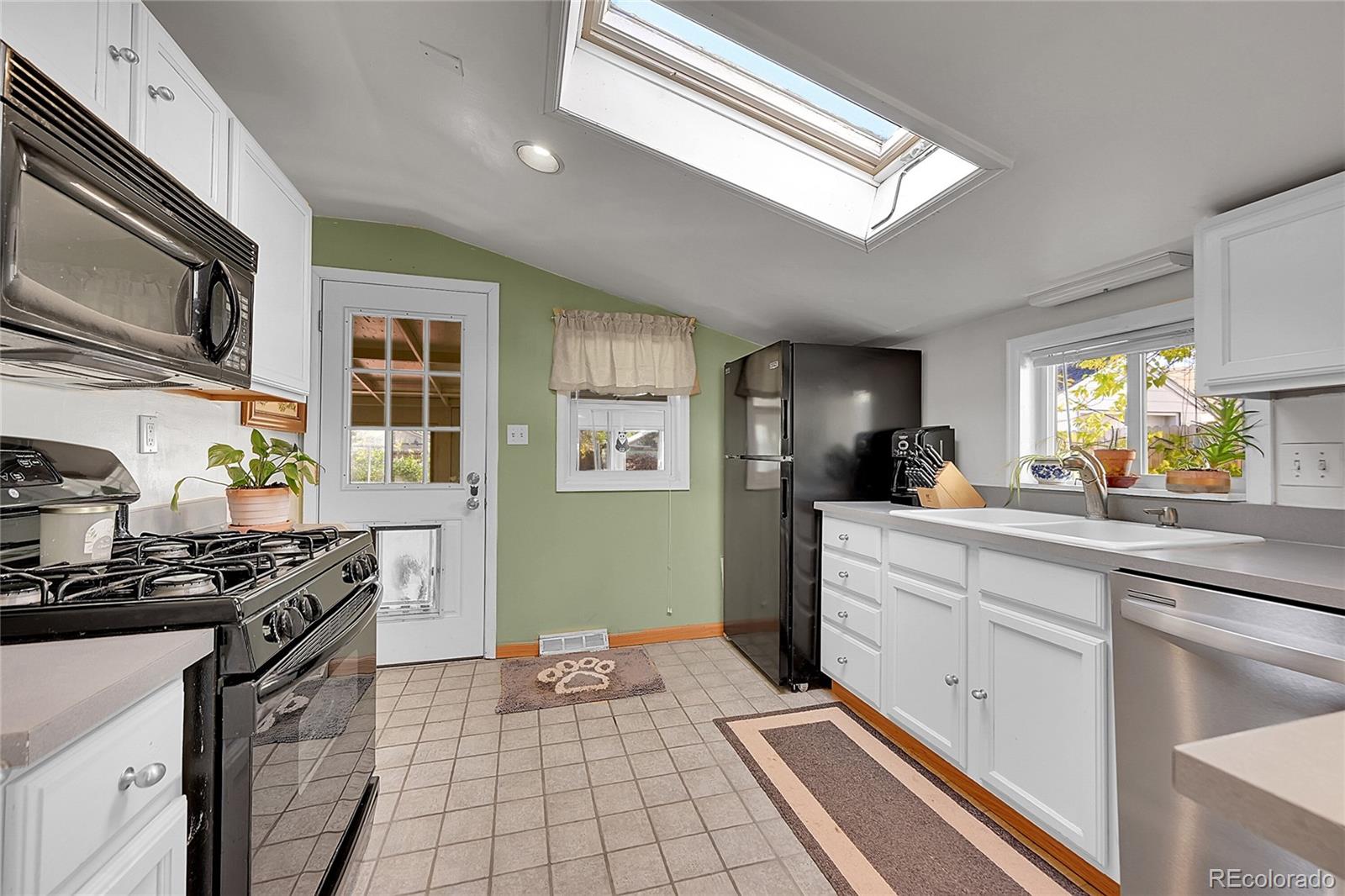 MLS Image #14 for 3087 s clarkson street,englewood, Colorado