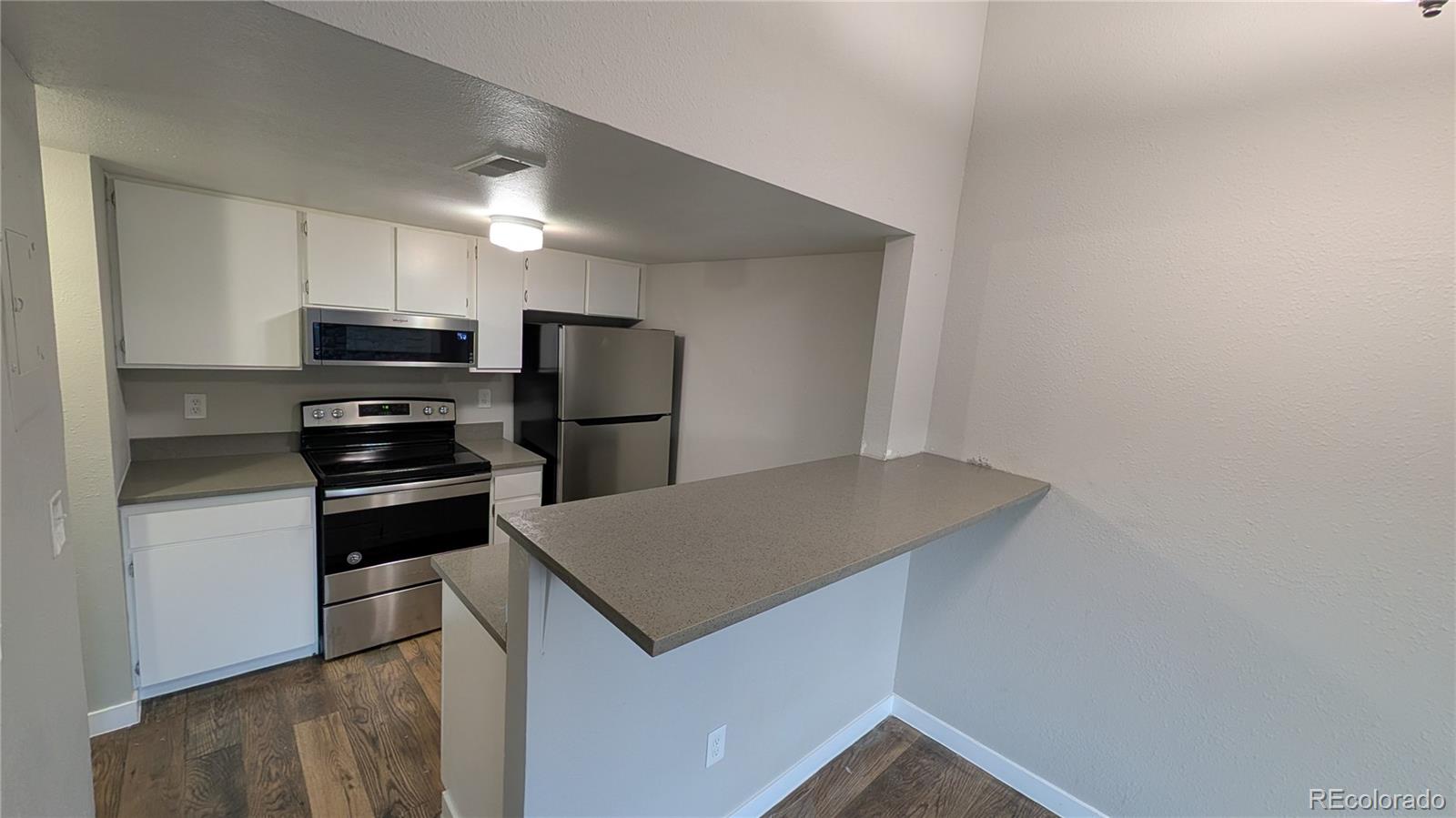MLS Image #6 for 3100 s federal boulevard 330,denver, Colorado