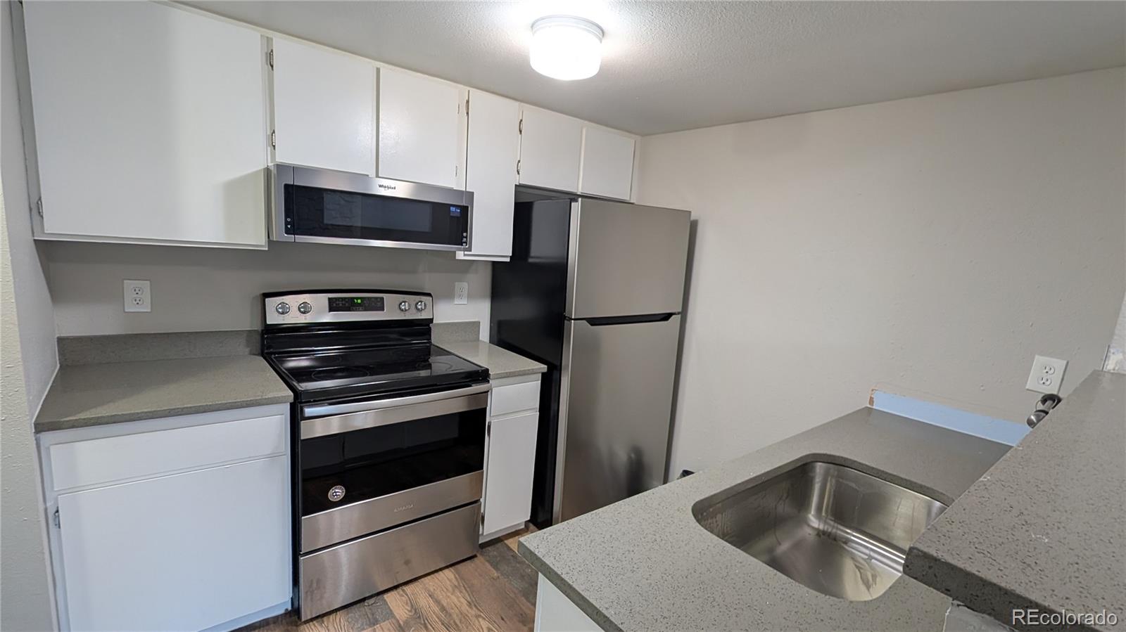 MLS Image #7 for 3100 s federal boulevard 330,denver, Colorado