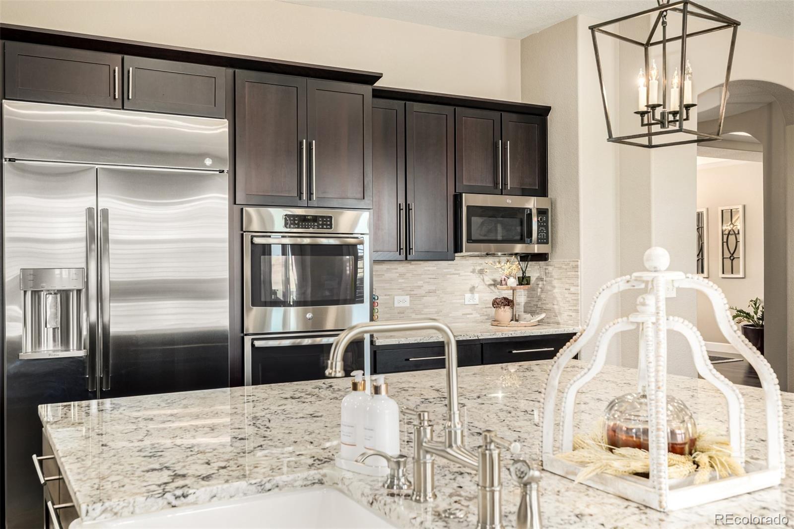 MLS Image #11 for 27675 e moraine drive,aurora, Colorado