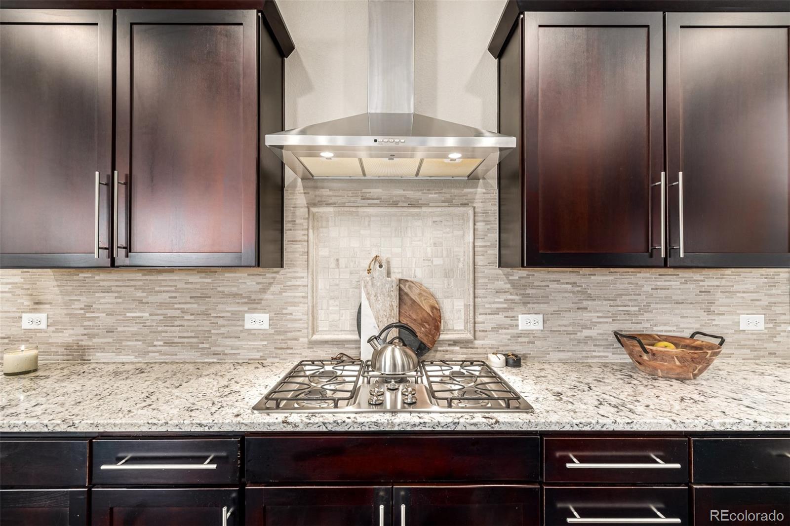 MLS Image #13 for 27675 e moraine drive,aurora, Colorado