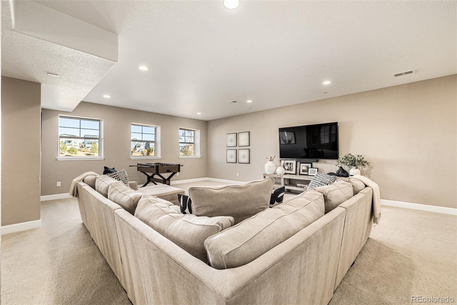 MLS Image #31 for 27675 e moraine drive,aurora, Colorado