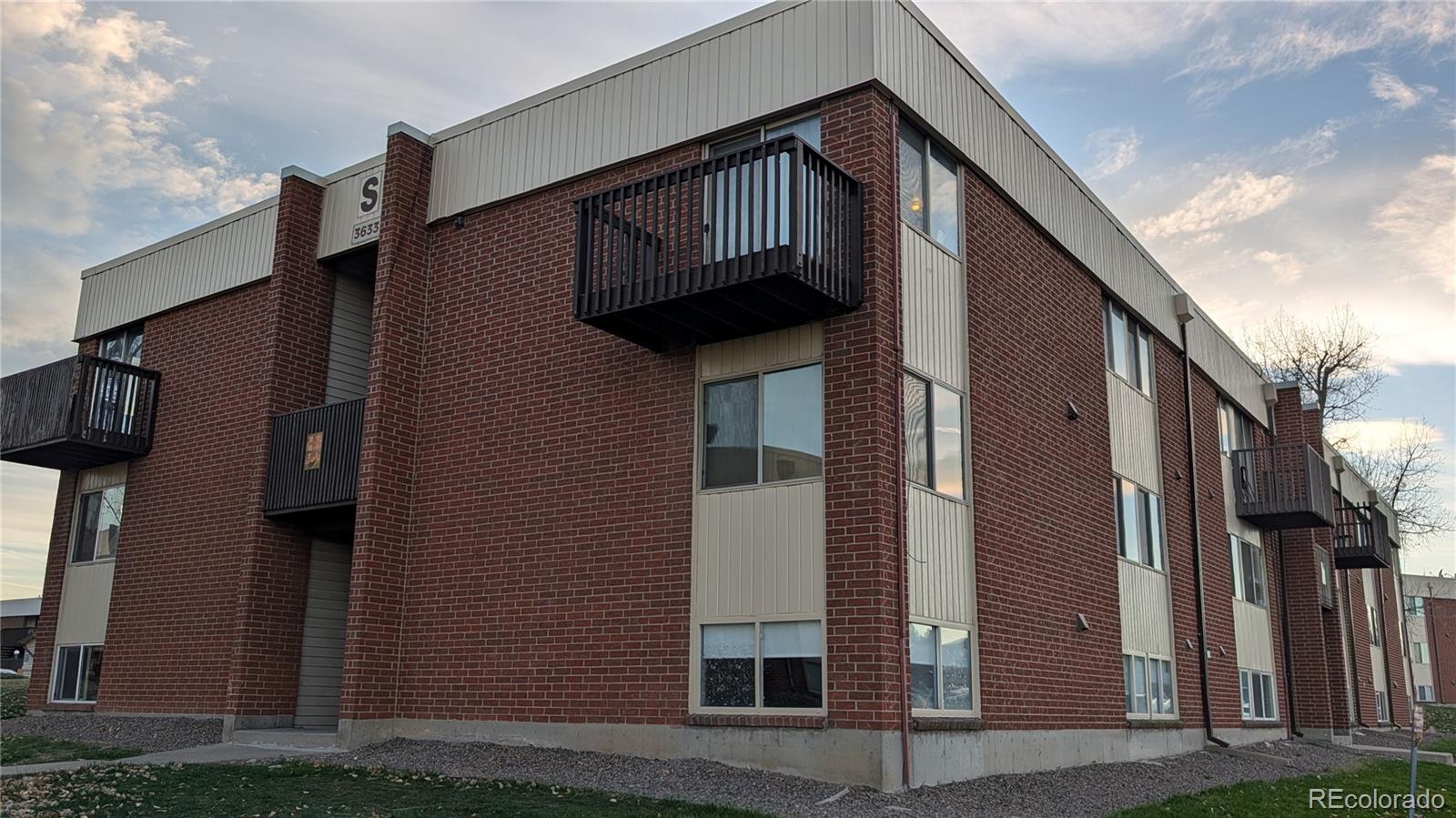 MLS Image #1 for 3633 s sheridan boulevard 7,denver, Colorado