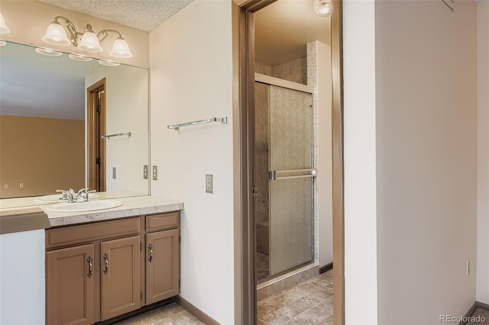 MLS Image #16 for 2743 w long drive,littleton, Colorado