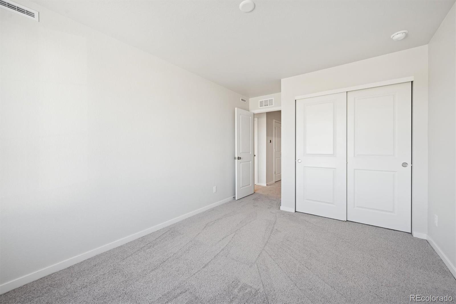 MLS Image #14 for 22696 e 47th place,aurora, Colorado
