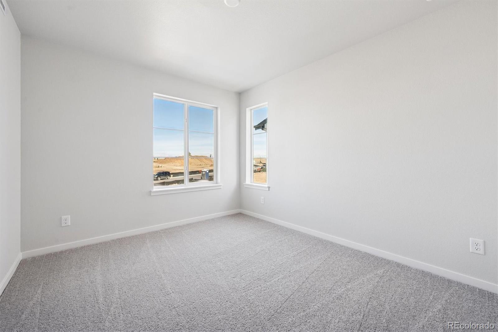MLS Image #16 for 22696 e 47th place,aurora, Colorado