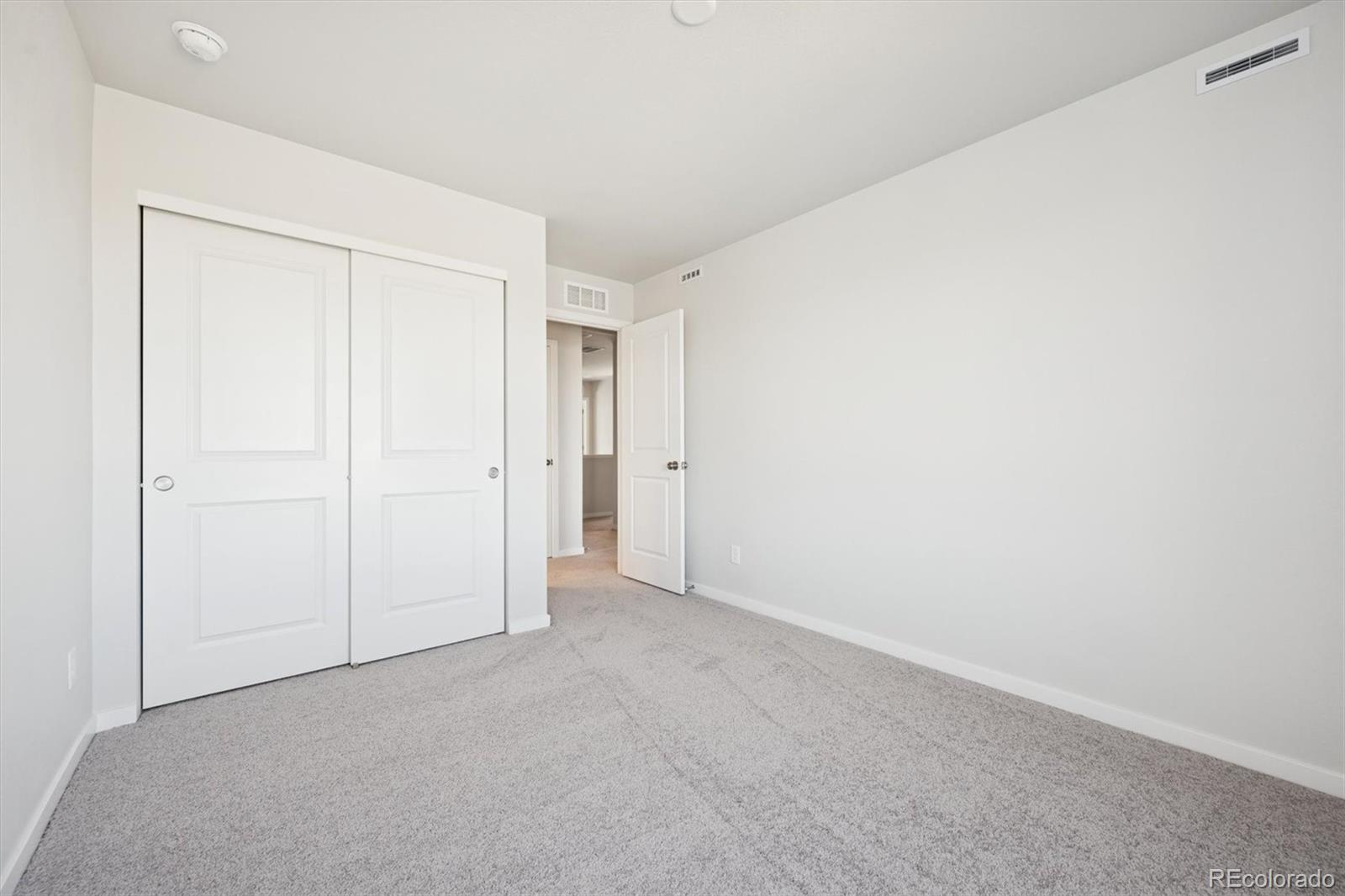 MLS Image #17 for 22696 e 47th place,aurora, Colorado