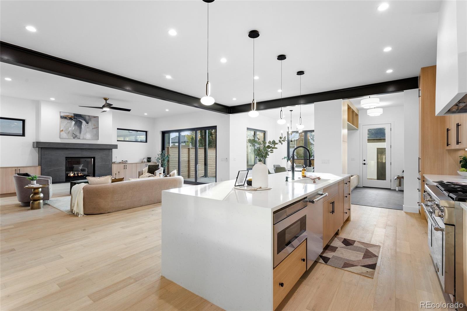 MLS Image #13 for 1907 s clarkson street,denver, Colorado