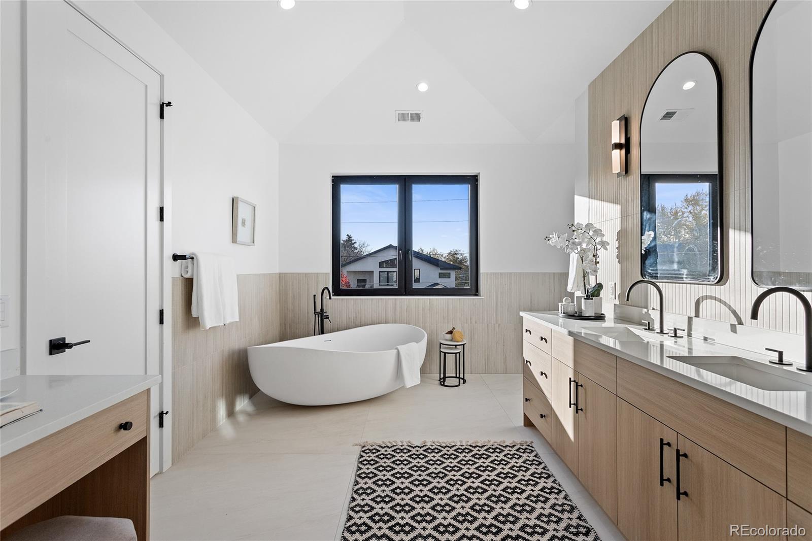 MLS Image #29 for 1907 s clarkson street,denver, Colorado