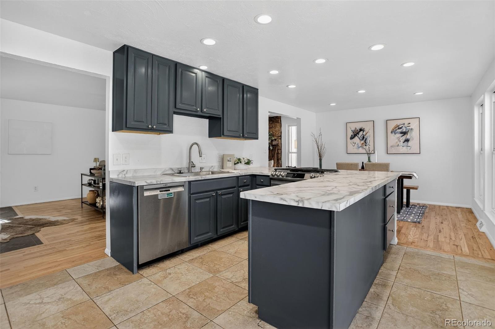 MLS Image #9 for 28555  memorial park way,conifer, Colorado