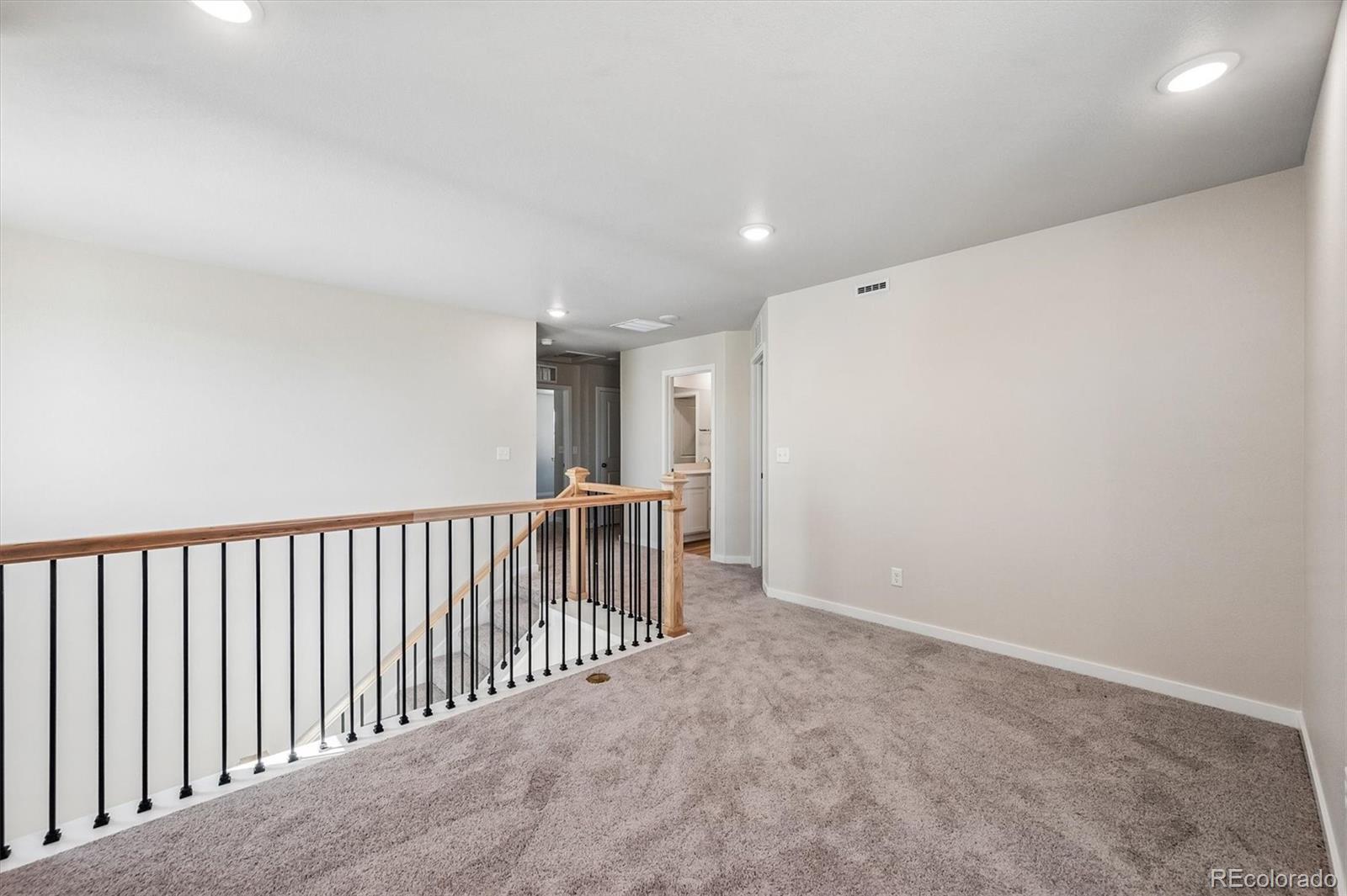 MLS Image #15 for 22706 e 47th place,aurora, Colorado