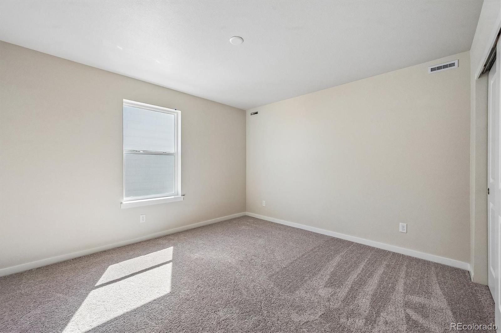 MLS Image #18 for 22706 e 47th place,aurora, Colorado