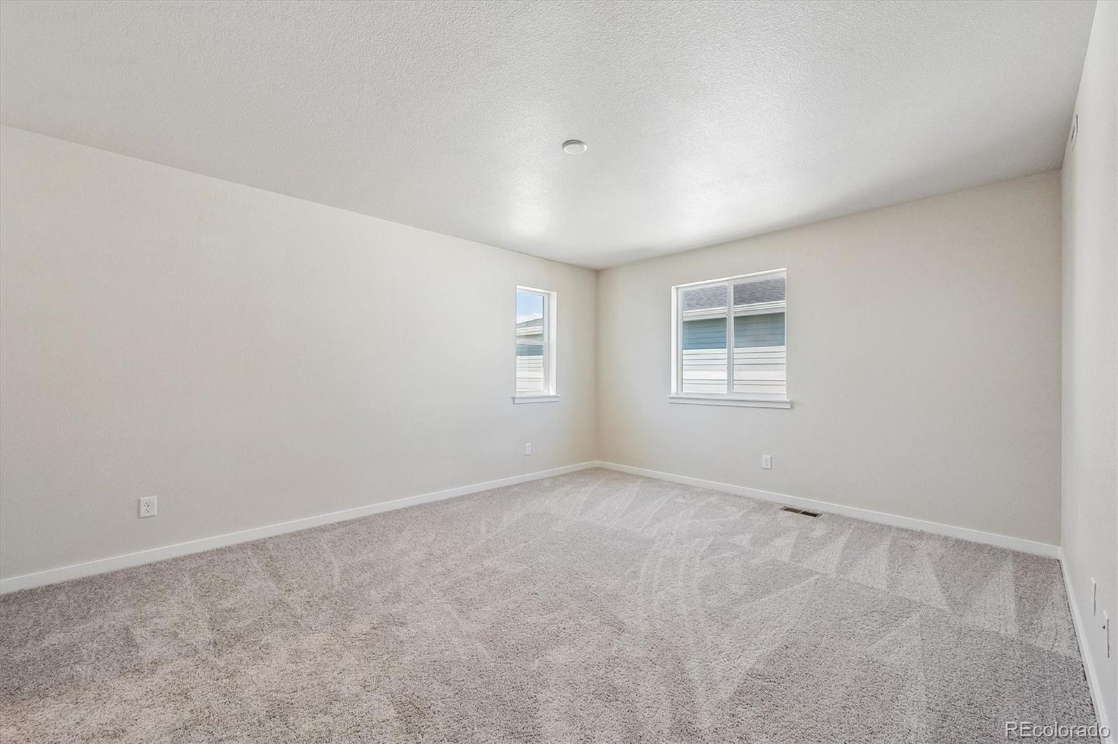 MLS Image #20 for 22706 e 47th place,aurora, Colorado