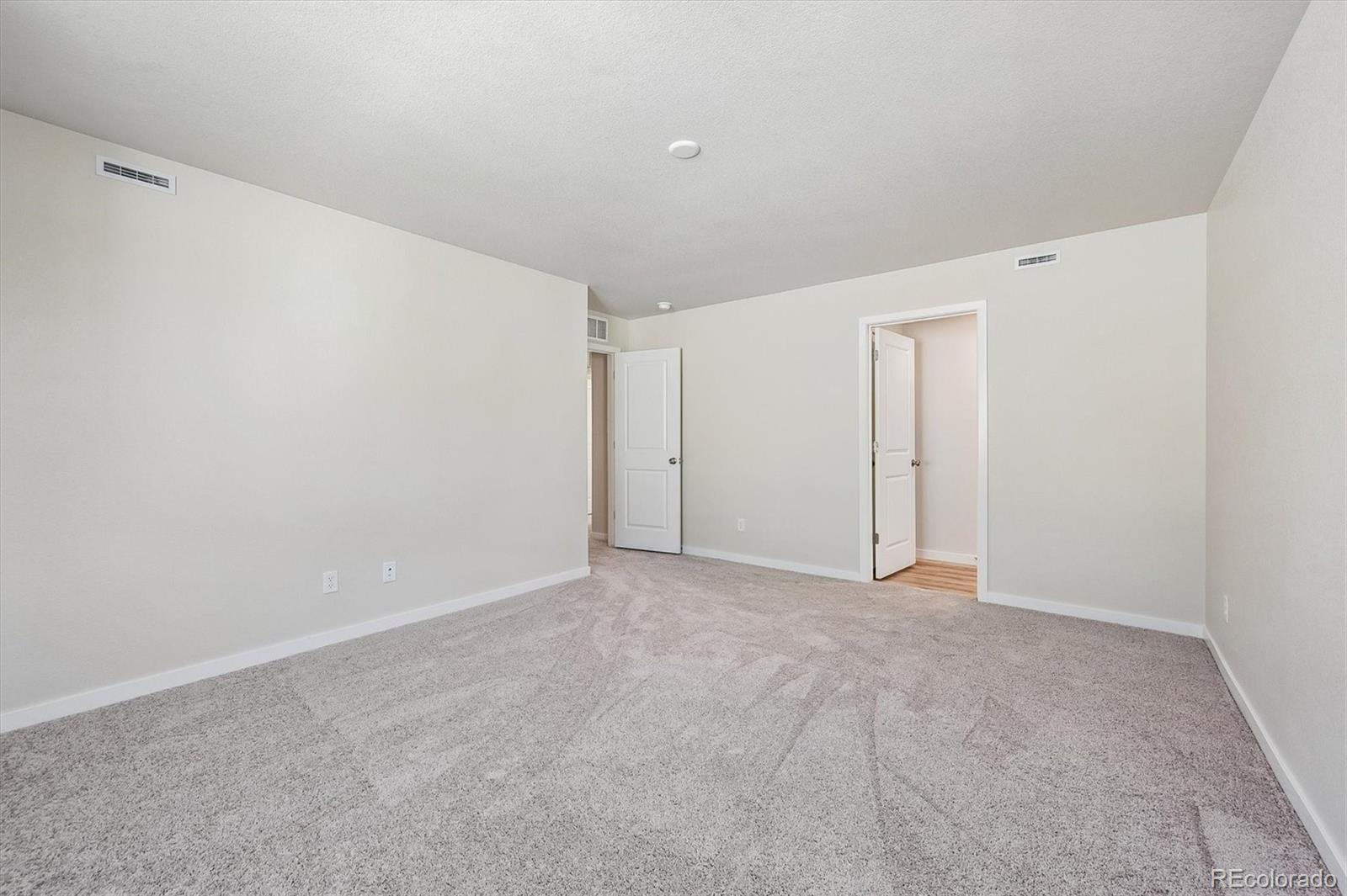 MLS Image #22 for 22706 e 47th place,aurora, Colorado