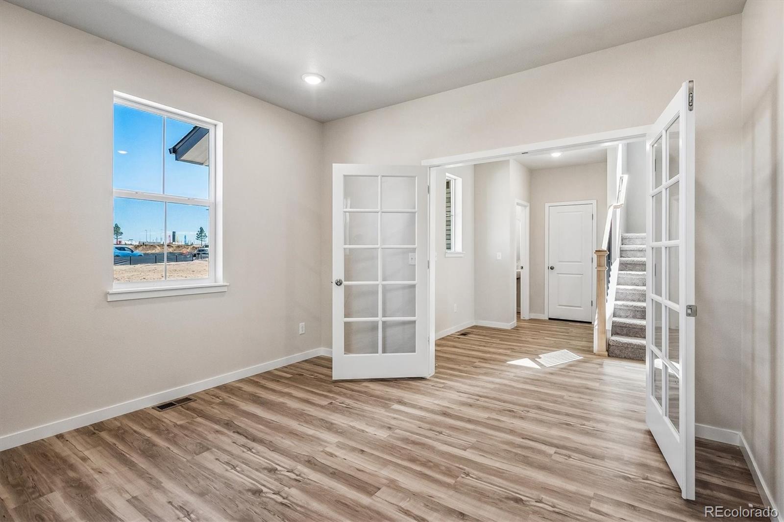MLS Image #3 for 22706 e 47th place,aurora, Colorado