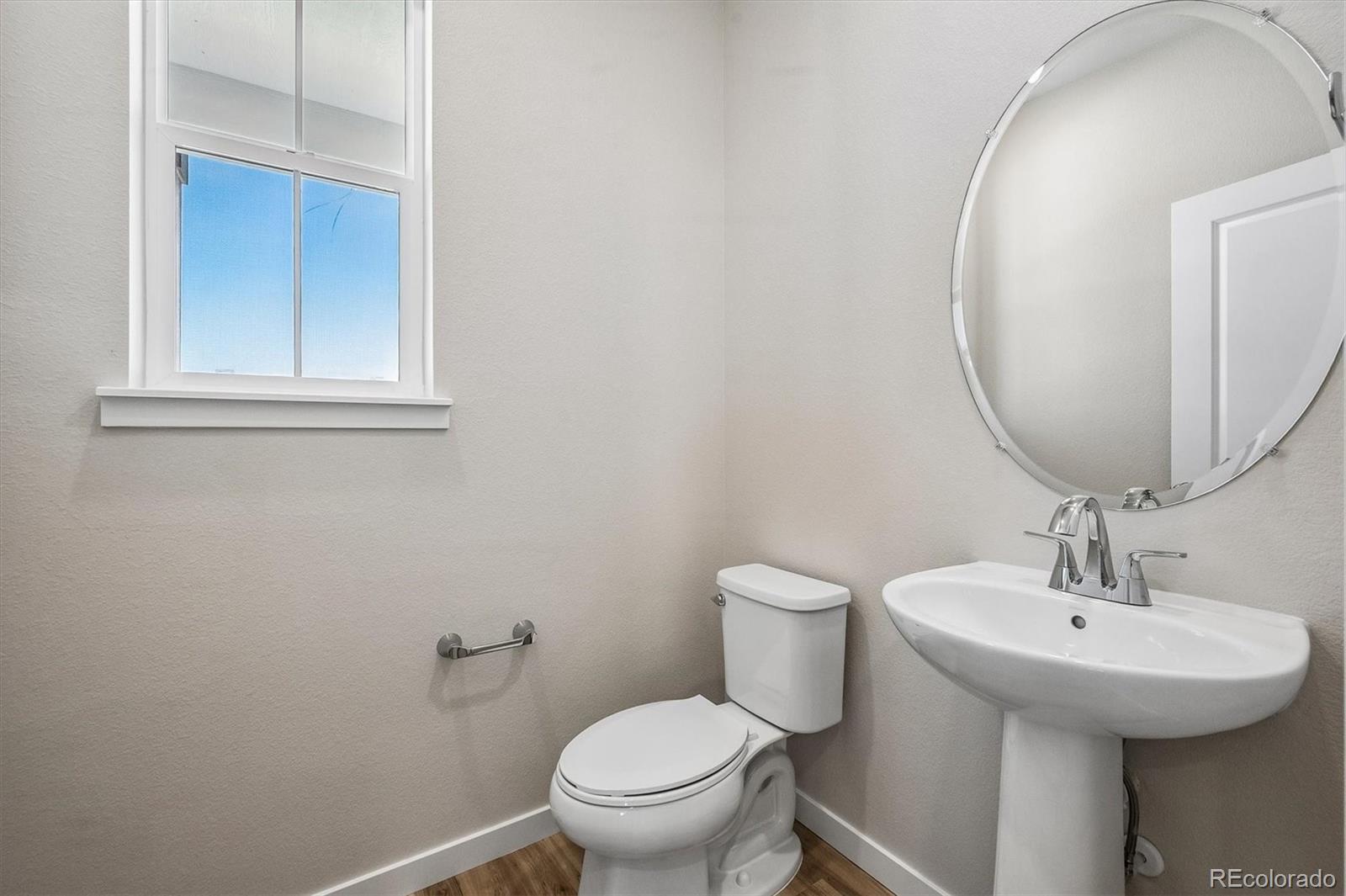 MLS Image #4 for 22706 e 47th place,aurora, Colorado