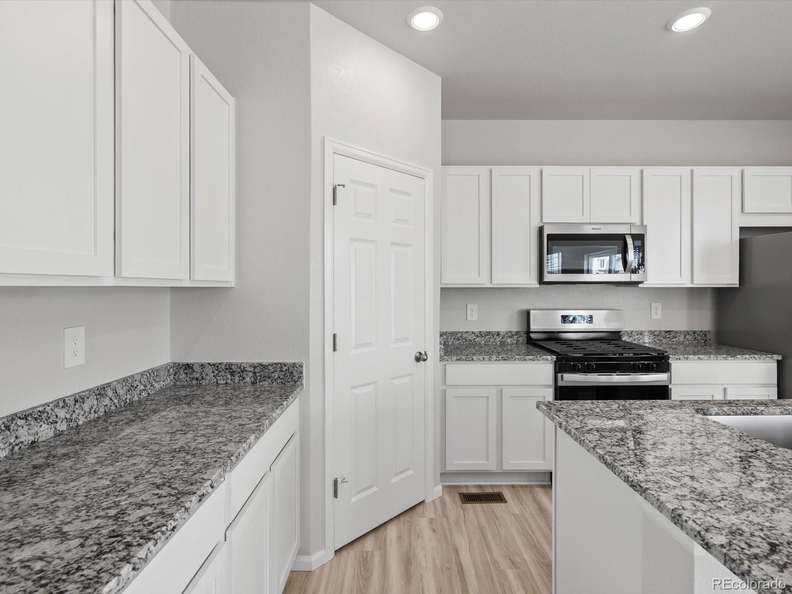 MLS Image #13 for 1134  thunder pass road,severance, Colorado