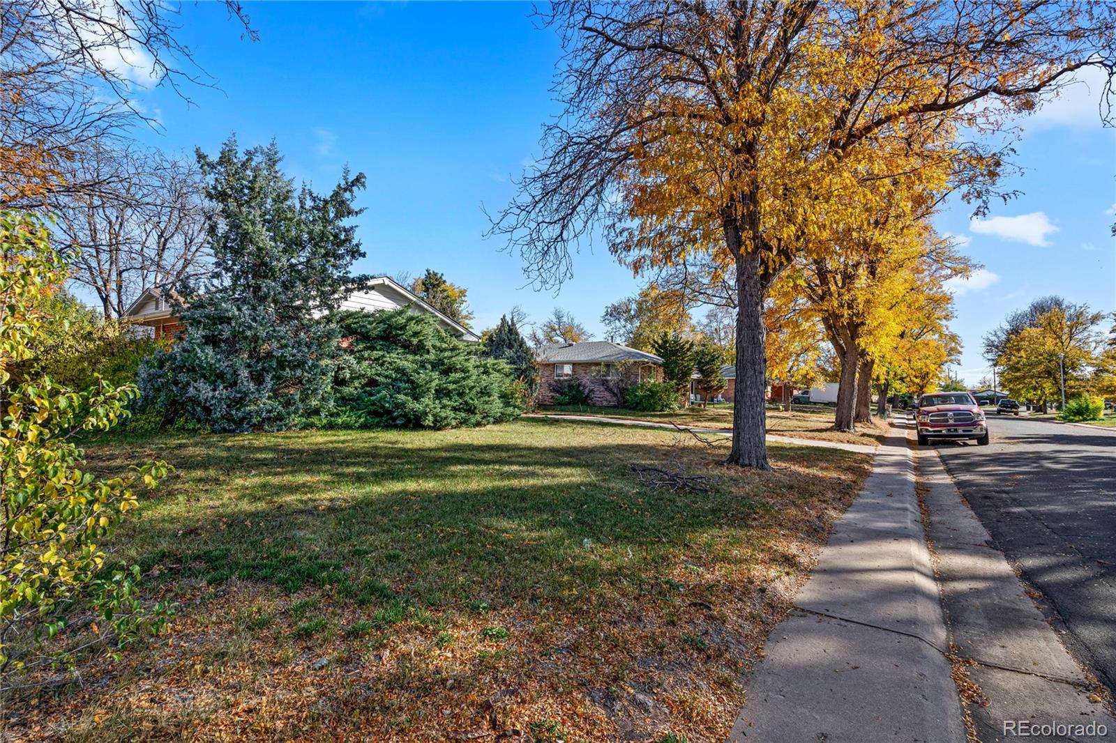 MLS Image #3 for 442  jamaica street,aurora, Colorado