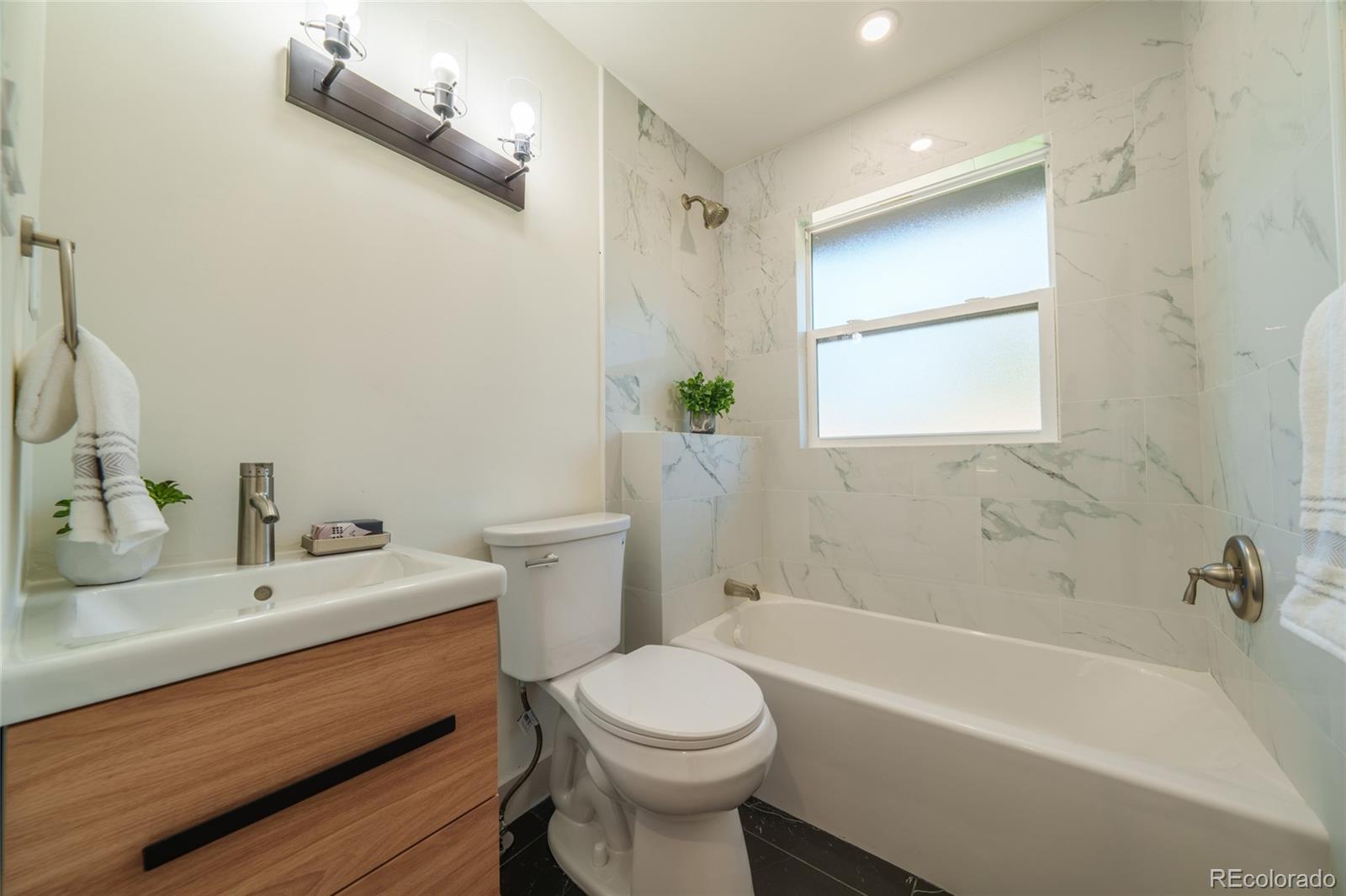 MLS Image #12 for 3055  ivanhoe street,denver, Colorado