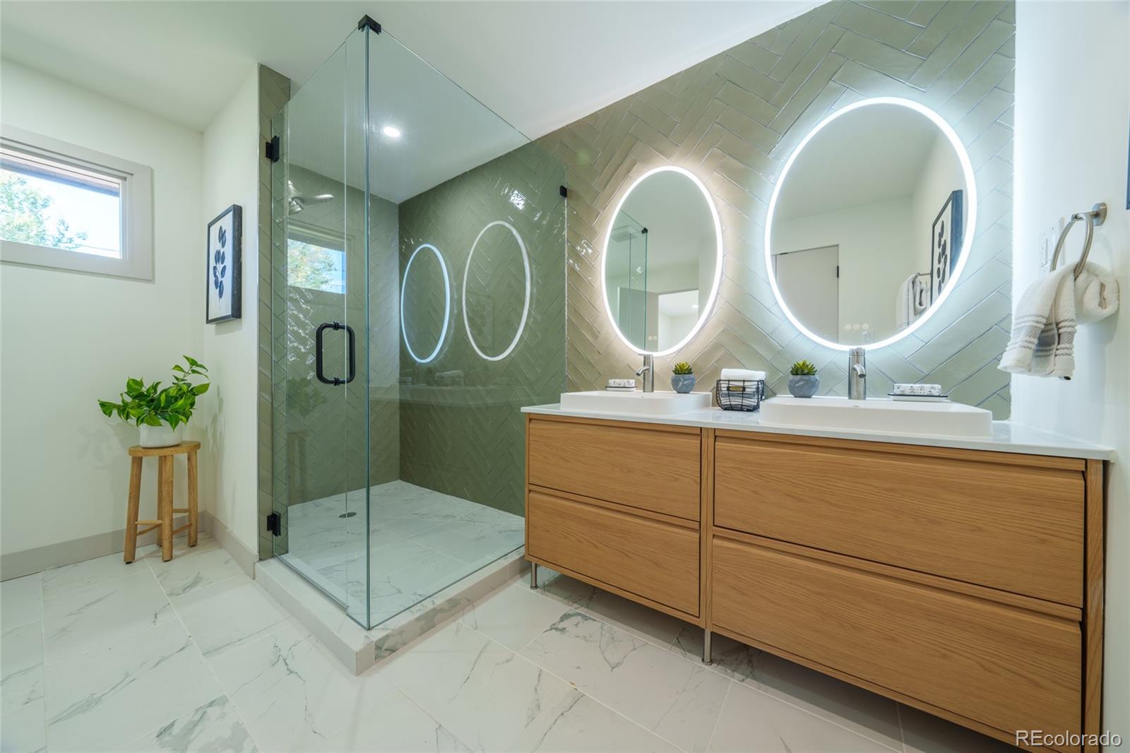 MLS Image #16 for 3055  ivanhoe street,denver, Colorado