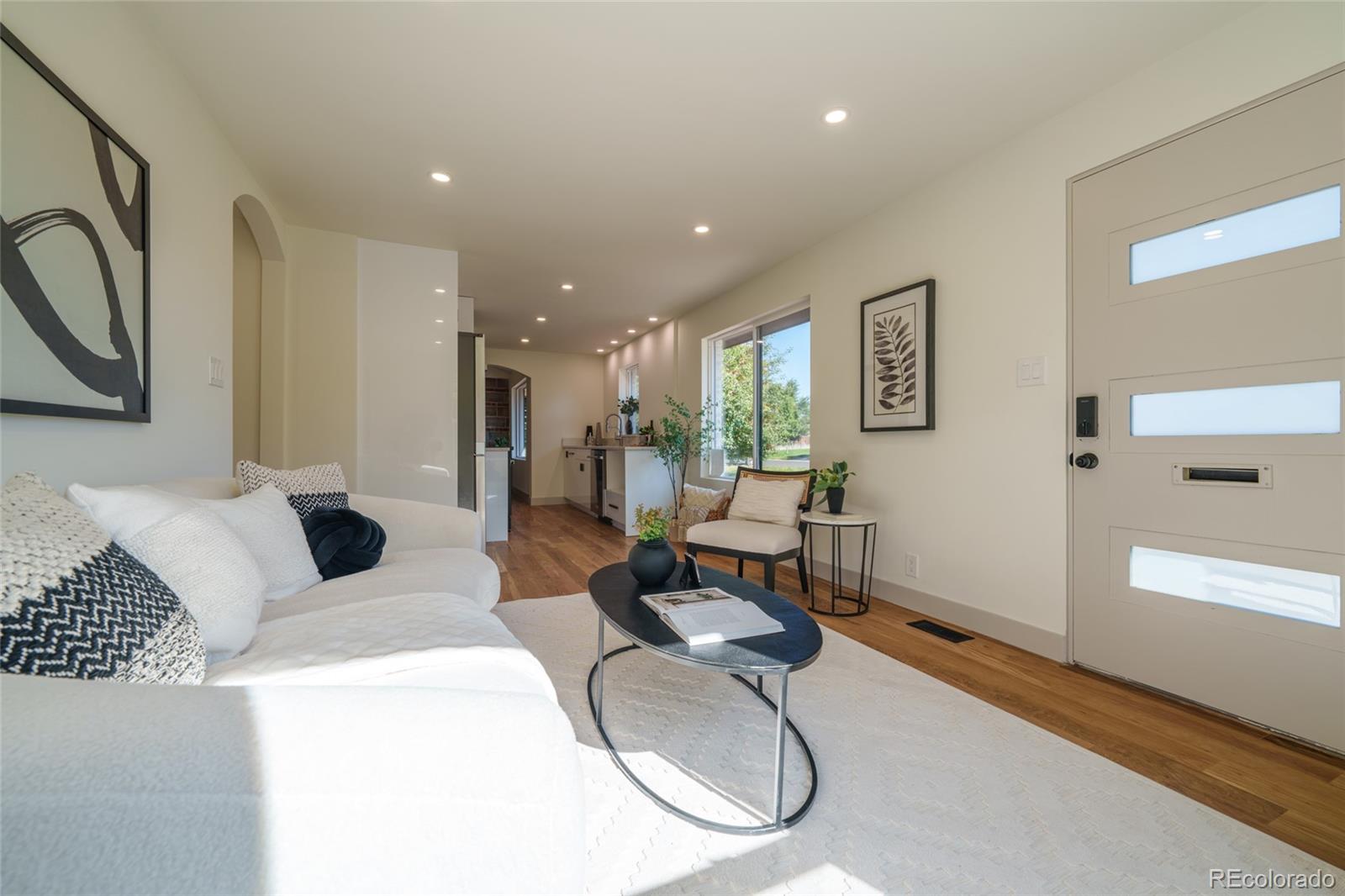 MLS Image #3 for 3055  ivanhoe street,denver, Colorado