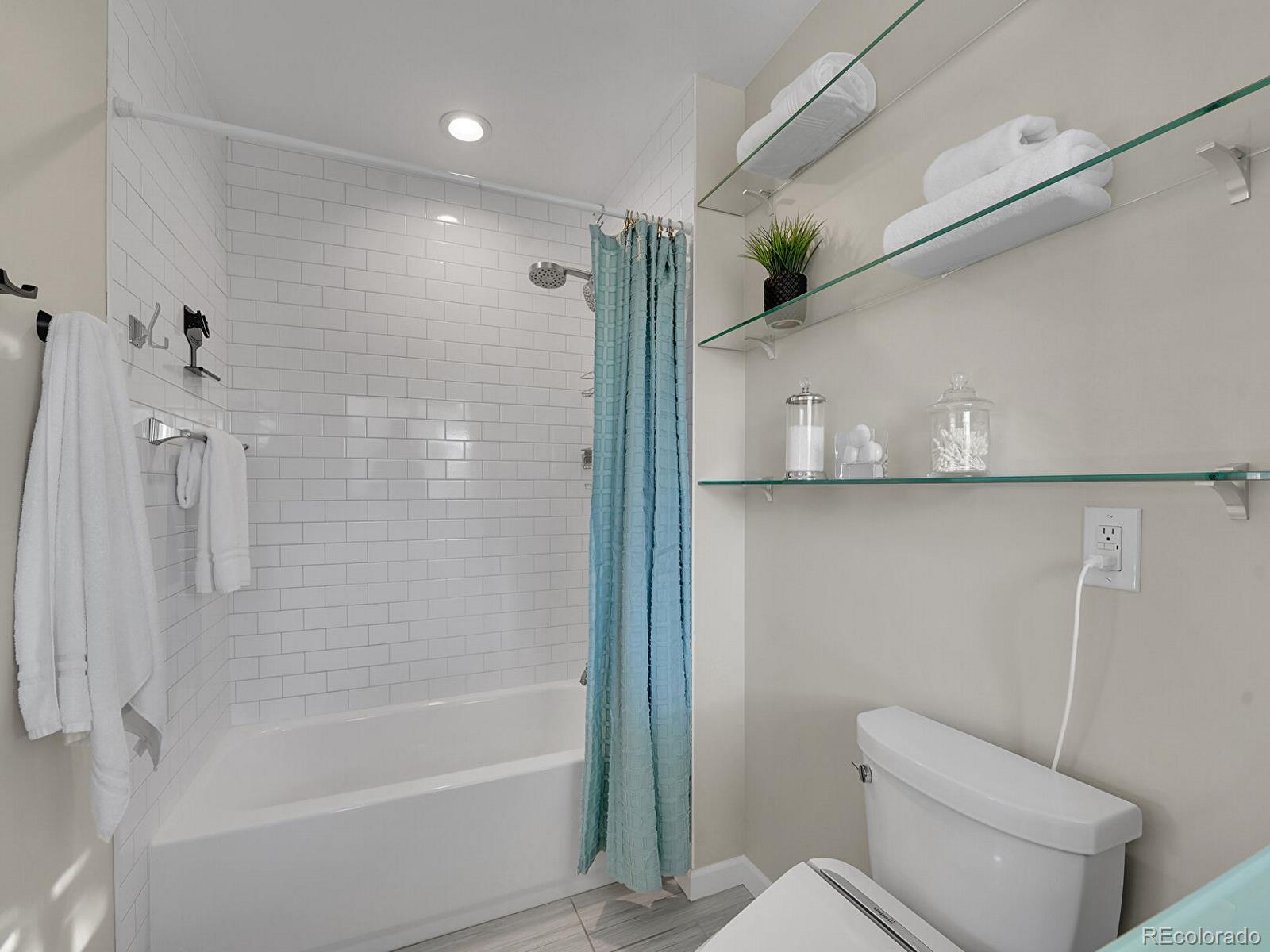 MLS Image #24 for 3953 e costilla avenue,centennial, Colorado