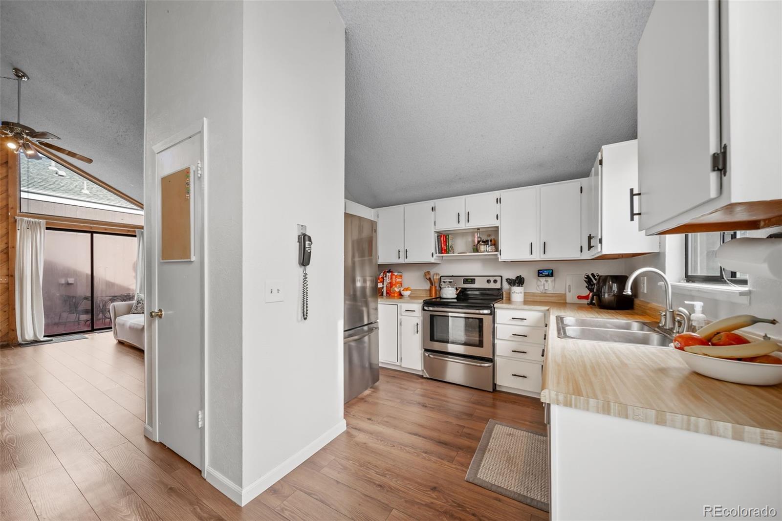 MLS Image #11 for 3853 s genoa court,aurora, Colorado