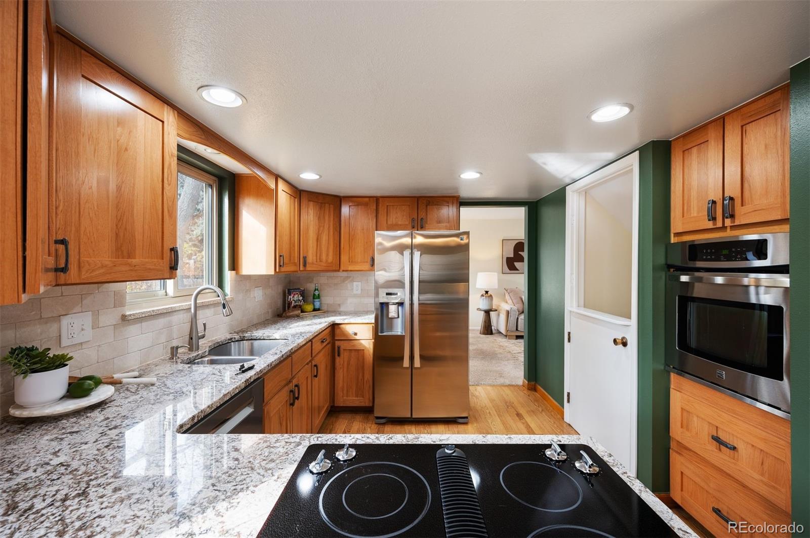 MLS Image #10 for 1633 s holland street,lakewood, Colorado
