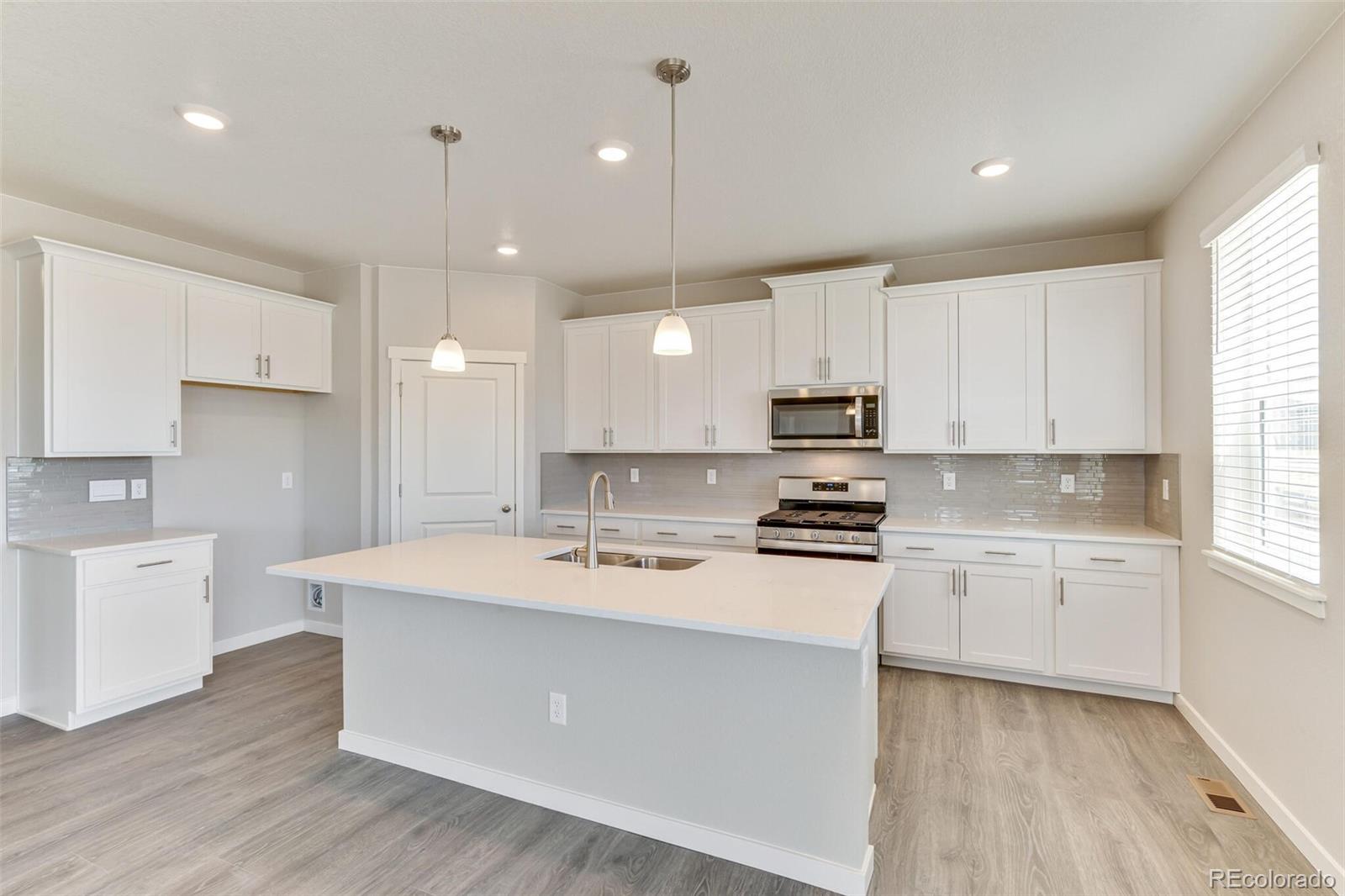 MLS Image #11 for 1894  chaffee crest drive,berthoud, Colorado