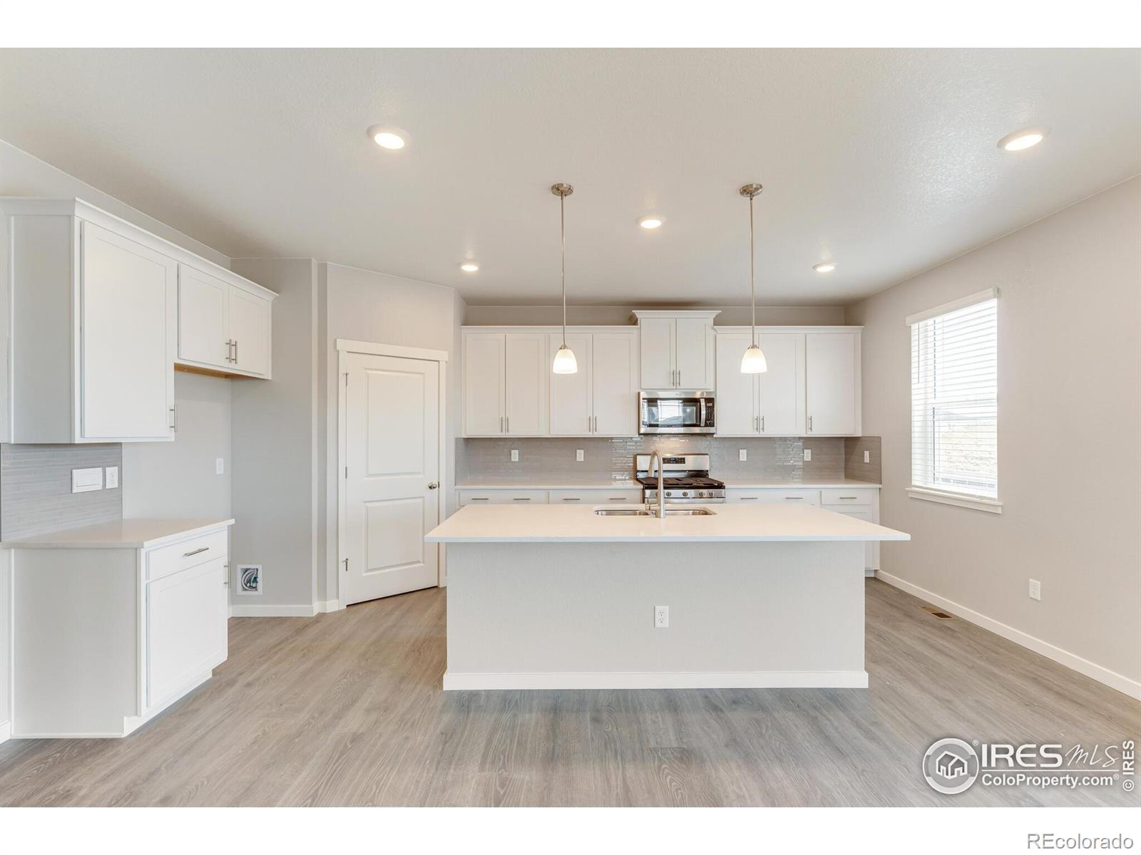 MLS Image #10 for 1894  chaffee crest drive,berthoud, Colorado