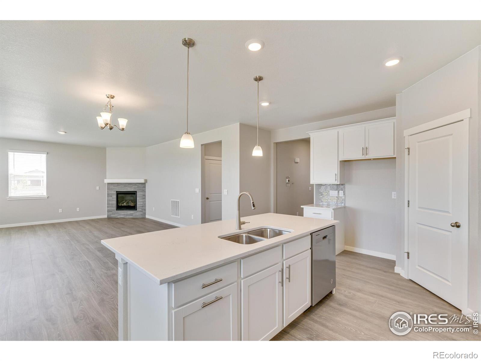 MLS Image #13 for 1894  chaffee crest drive,berthoud, Colorado