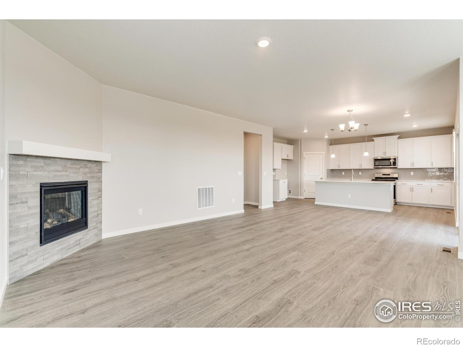 MLS Image #5 for 1894  chaffee crest drive,berthoud, Colorado