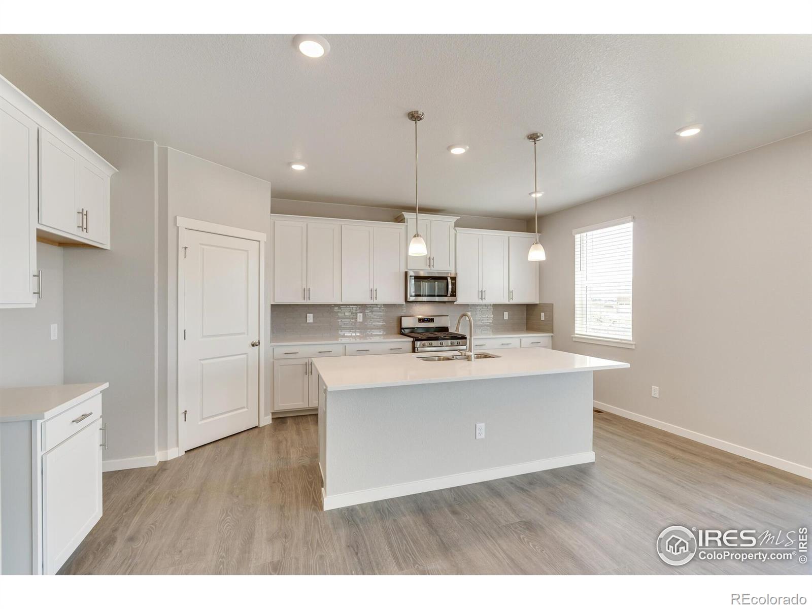 MLS Image #9 for 1894  chaffee crest drive,berthoud, Colorado