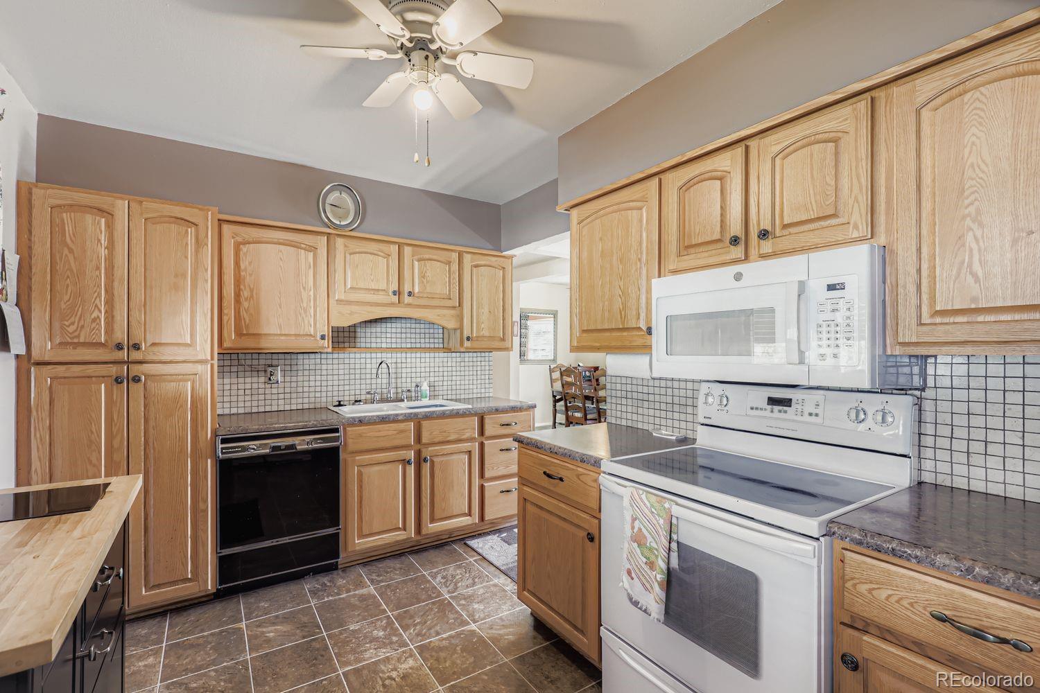 MLS Image #8 for 5441 e 67th place,commerce city, Colorado