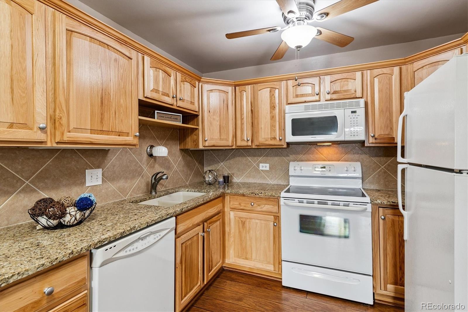 MLS Image #1 for 665 s alton way 7d,denver, Colorado