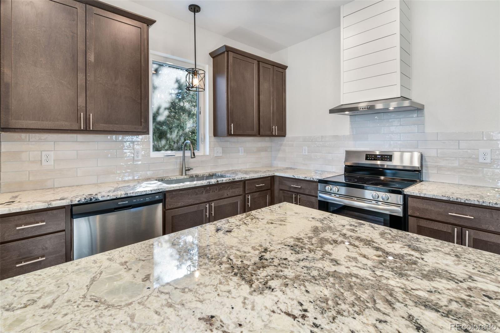 MLS Image #13 for 20  pendelton circle,colorado springs, Colorado