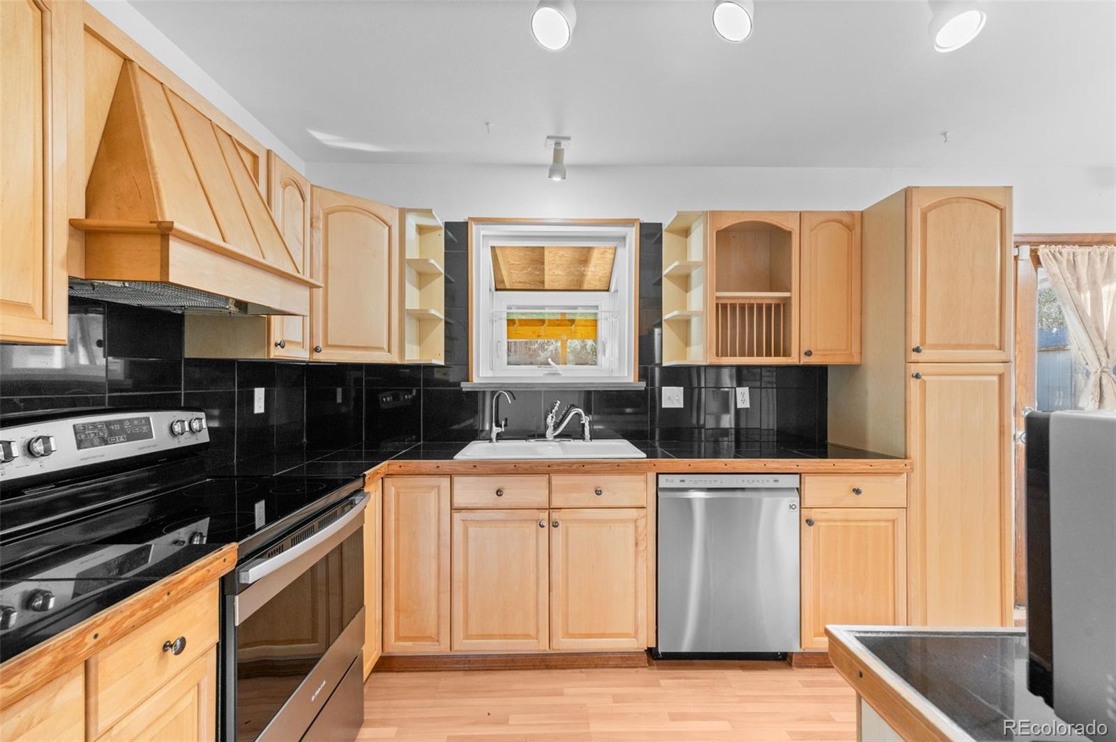 MLS Image #22 for 804  oakwood drive,castle rock, Colorado