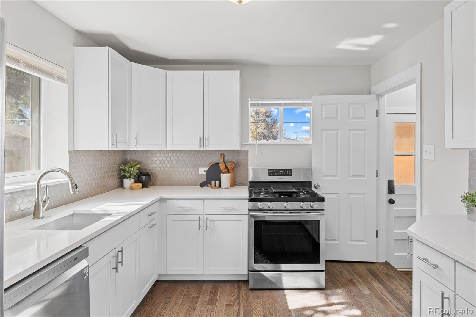 MLS Image #2 for 3385  olive street,denver, Colorado