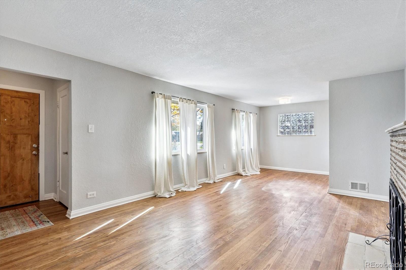 MLS Image #4 for 2865  oneida street,denver, Colorado