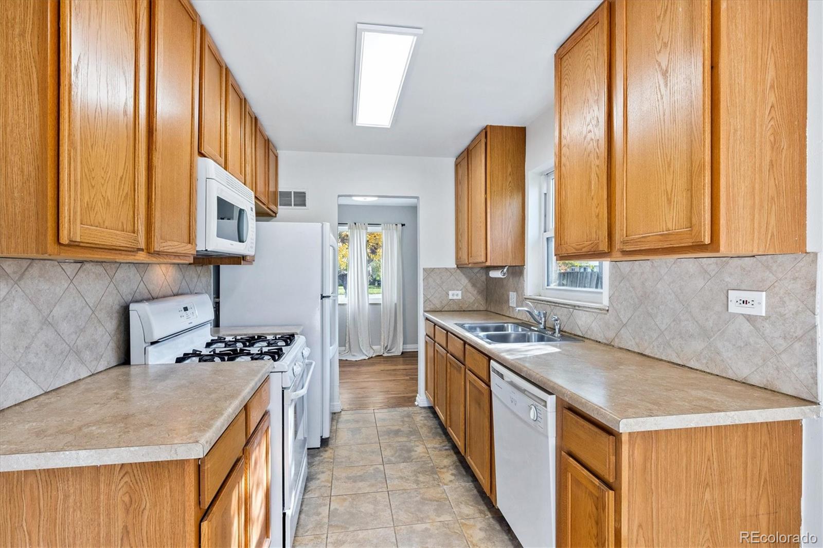 MLS Image #7 for 2865  oneida street,denver, Colorado
