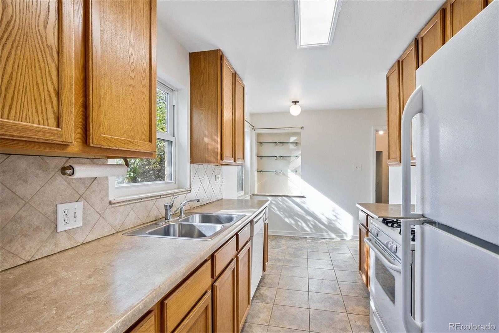 MLS Image #8 for 2865  oneida street,denver, Colorado