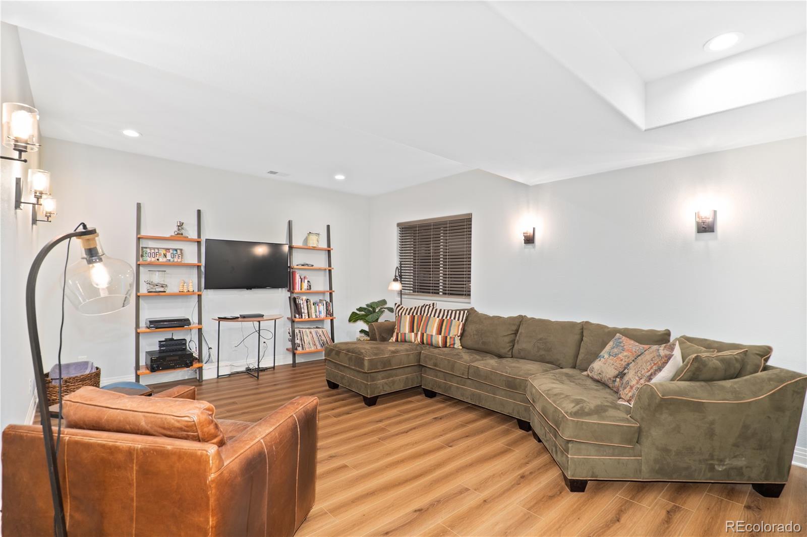 MLS Image #32 for 6645  bright water trail,littleton, Colorado