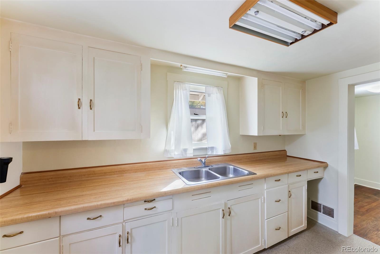 MLS Image #10 for 503  bonfoy avenue,colorado springs, Colorado