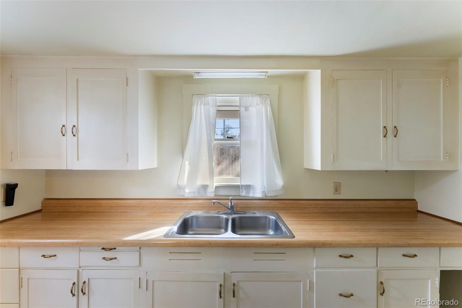 MLS Image #12 for 503  bonfoy avenue,colorado springs, Colorado