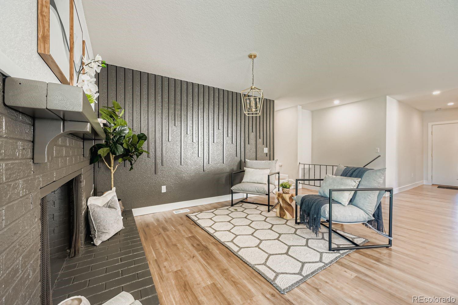 MLS Image #13 for 12381 e 54th avenue drive,denver, Colorado