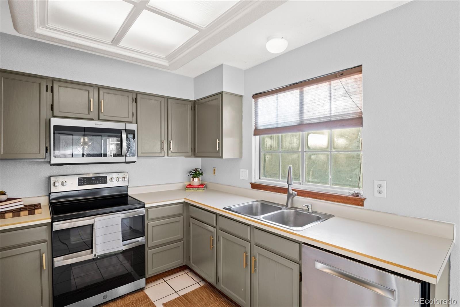 MLS Image #17 for 10289  oak street,westminster, Colorado