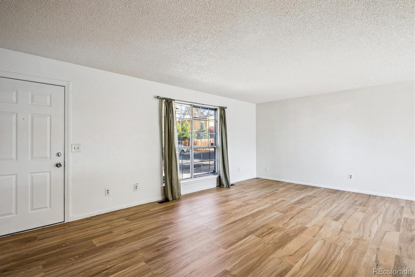 MLS Image #4 for 17900 e asbury drive,aurora, Colorado